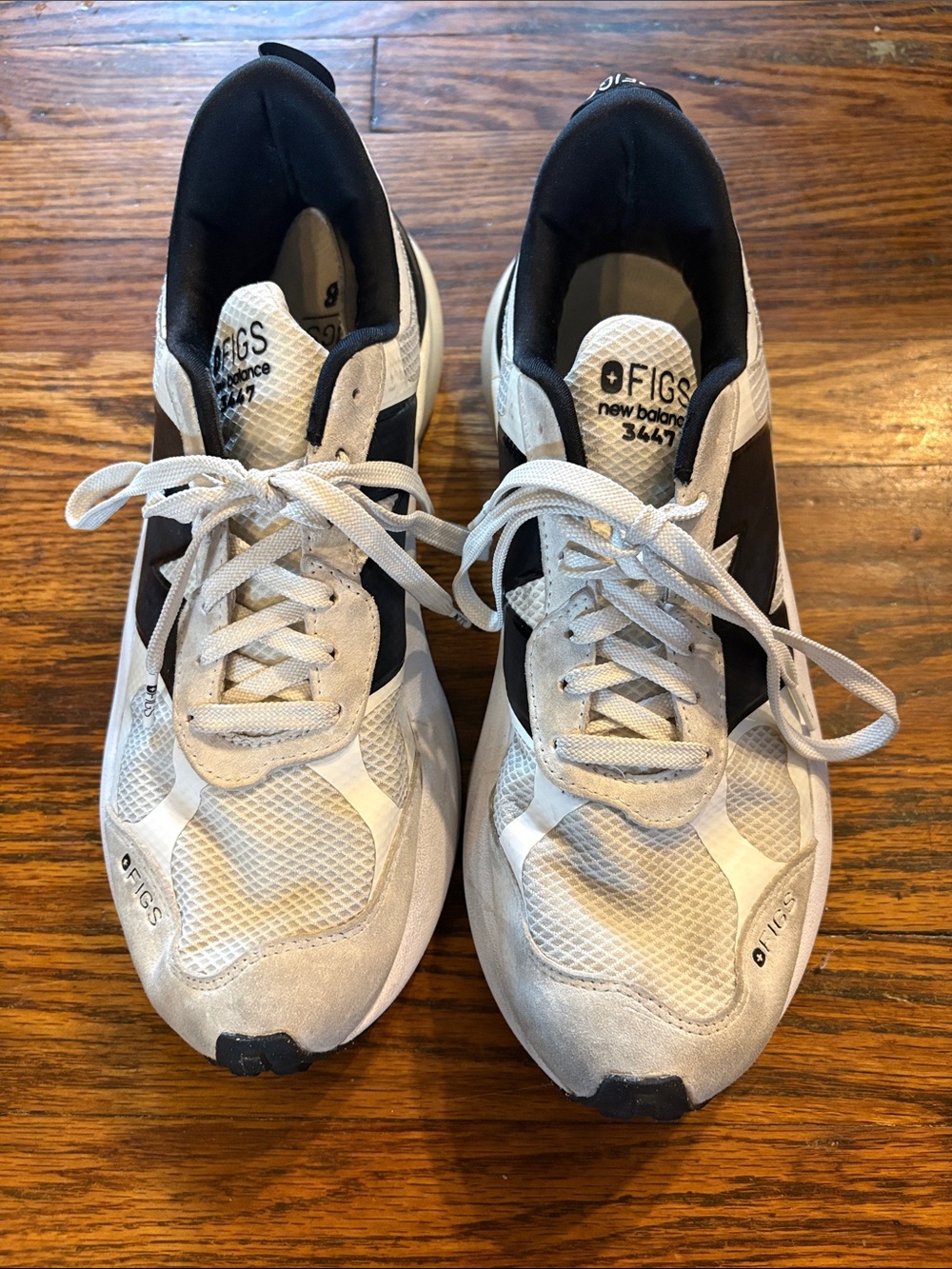 🎉Figs New Balance 3447 Men’s 9.5 Women’s 11 Sneakers in White, Gray, and Black!